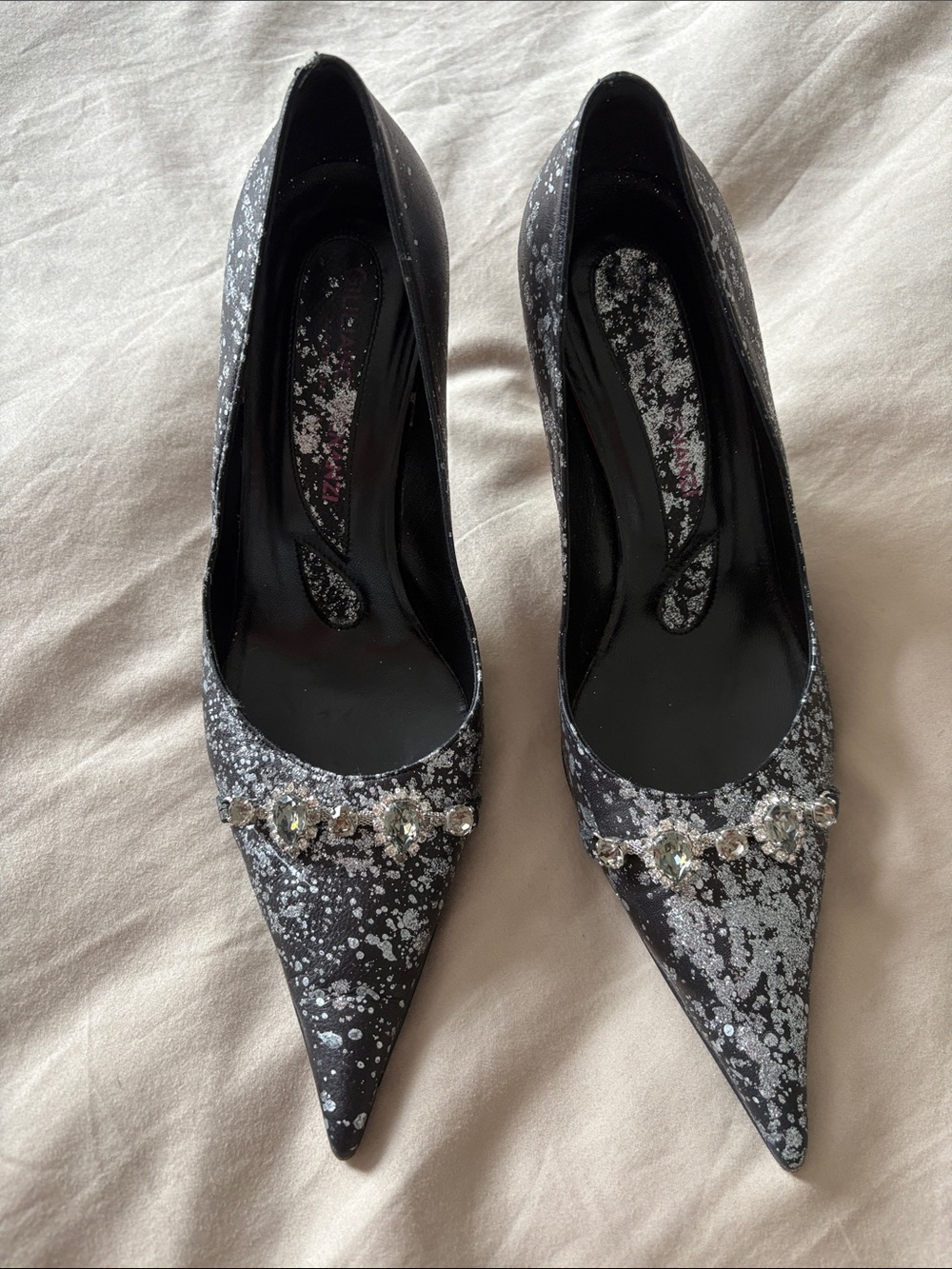 Vera Cuoio Black & Silver Pointed Toe Embellished Women's Pumps, size 38